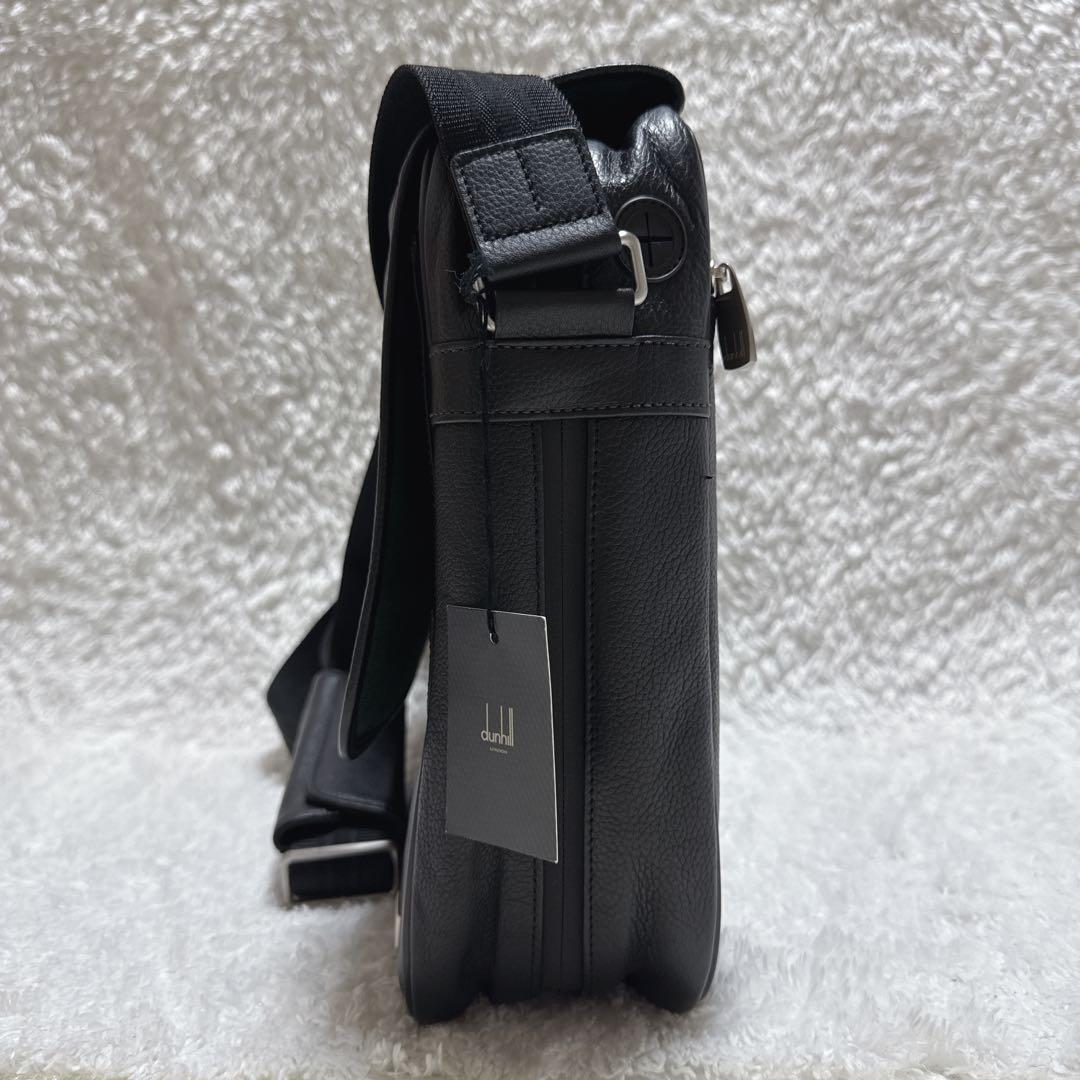 極美品！タグ付！dunhill メッセンジャーバッグ　牛革　ブラック　レザー
