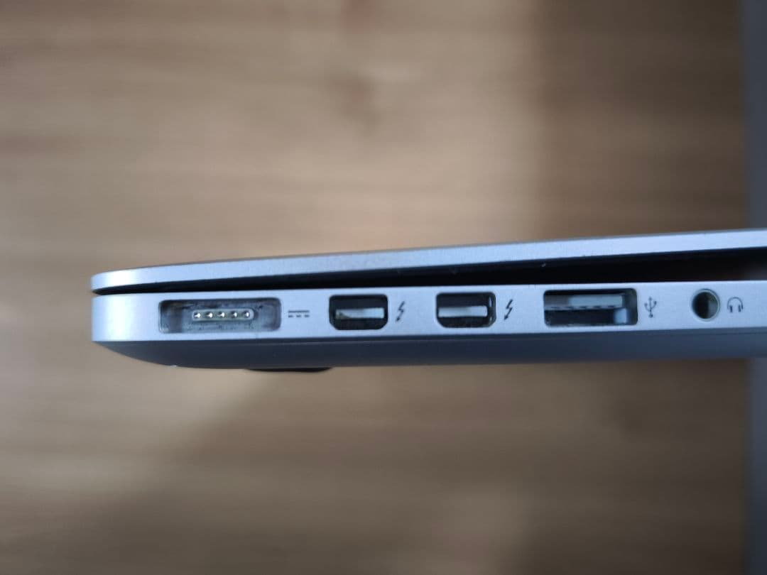 MacBook本体 MacBook Pro (15inch 2013 256GB 16GB)