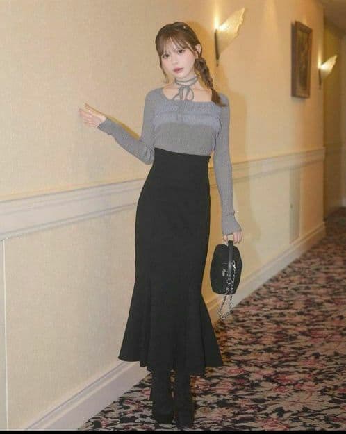 ミシェルマカロン❤︎大人の美脚スカート　ブラック XS マーメイドスカート