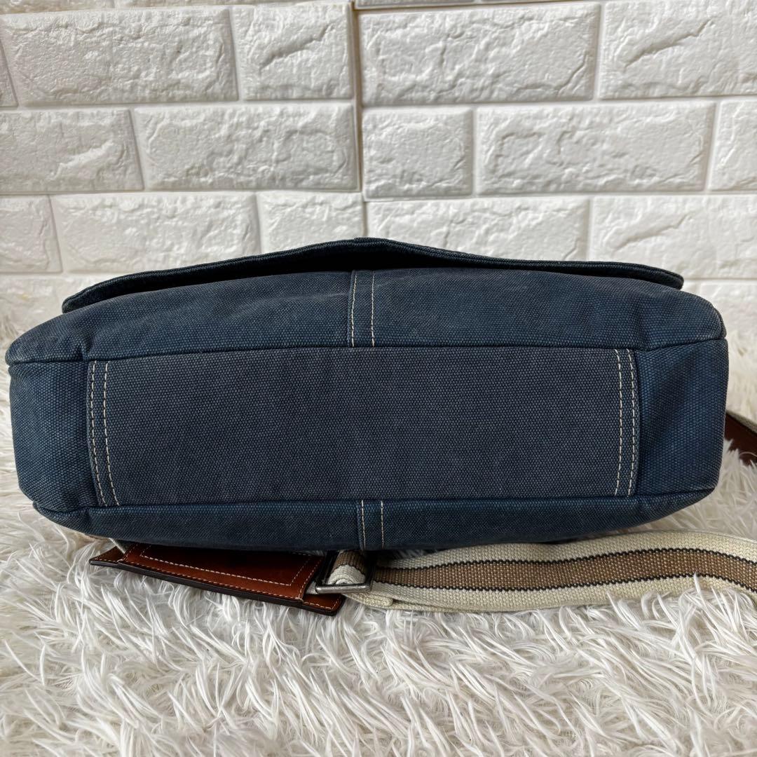 COACH✨70381 デニム　メッセンジャーメンズバッグ　フラップ　インディゴ