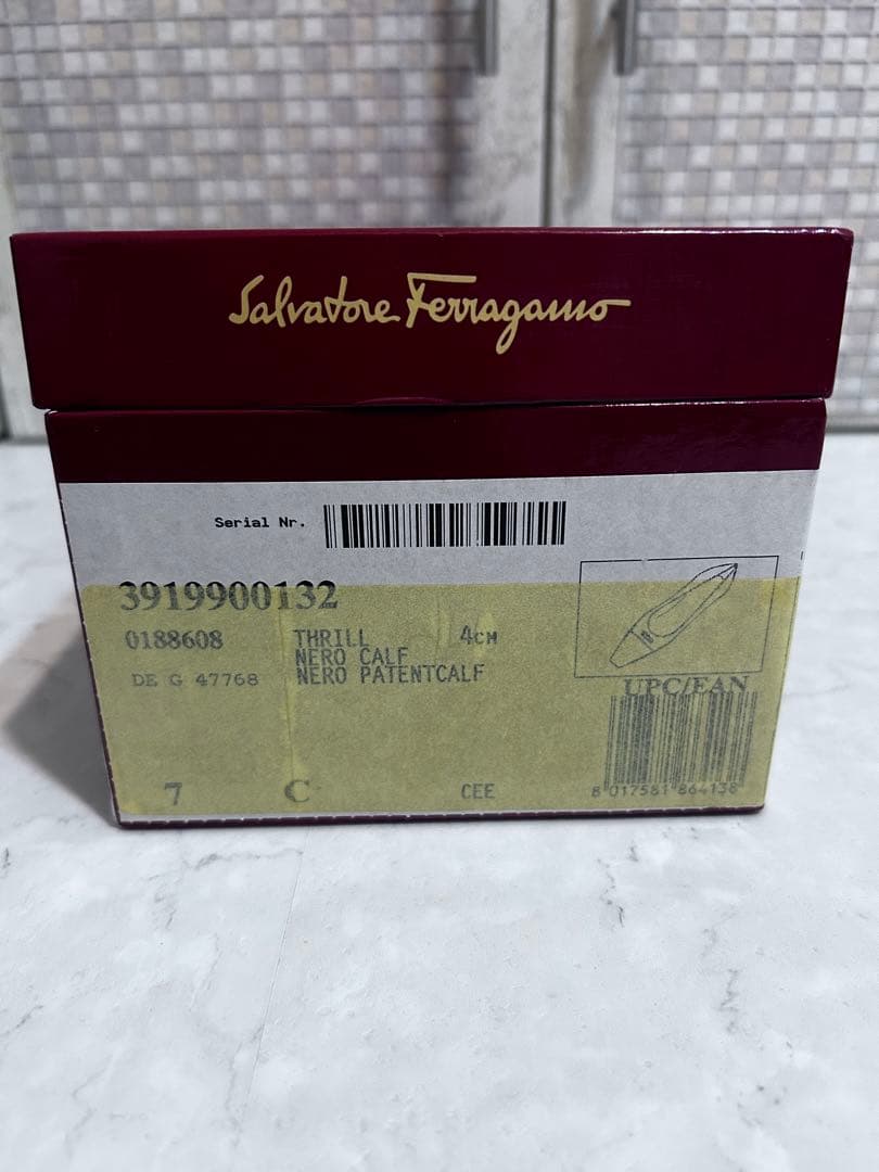 ゆ*ー様 Salvatore Ferragamoフラットシューズ