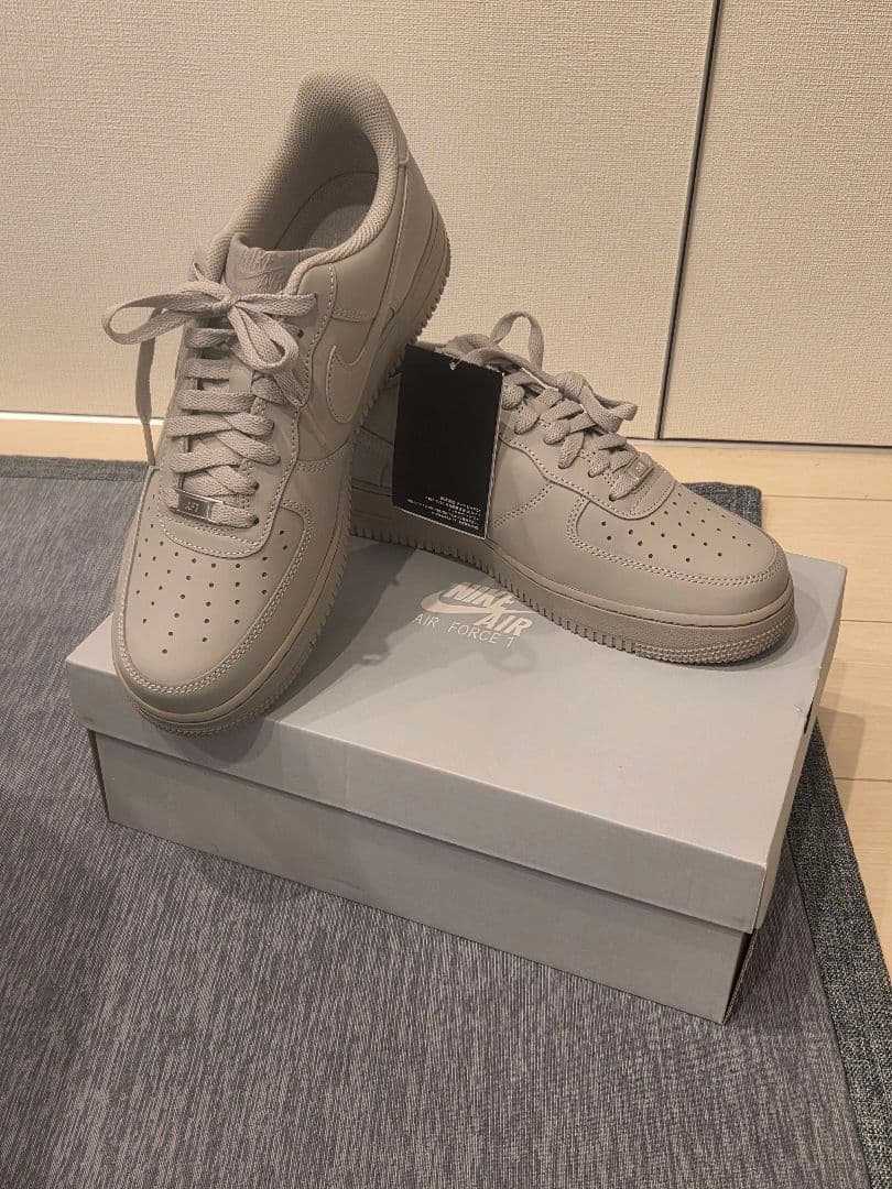 Nike Air Force 1 グレー