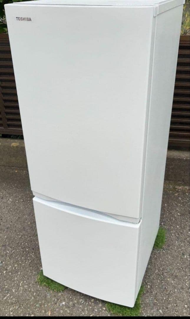 東芝冷凍冷蔵庫　153L 省エネ設計LED照明自動霜取り機能付き　2022年製