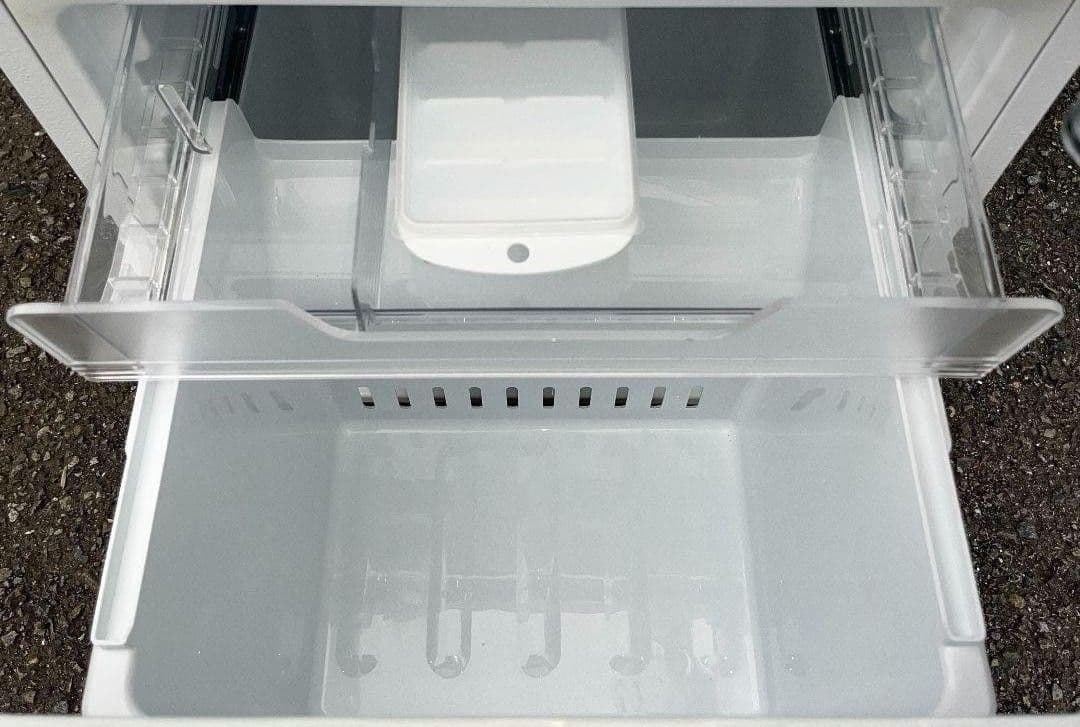 東芝冷凍冷蔵庫　153L 省エネ設計LED照明自動霜取り機能付き　2022年製