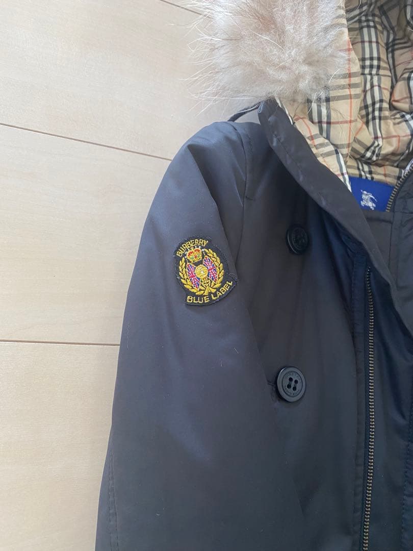 バーバリーブルーレーベルモッズコート 黒 ファー付き