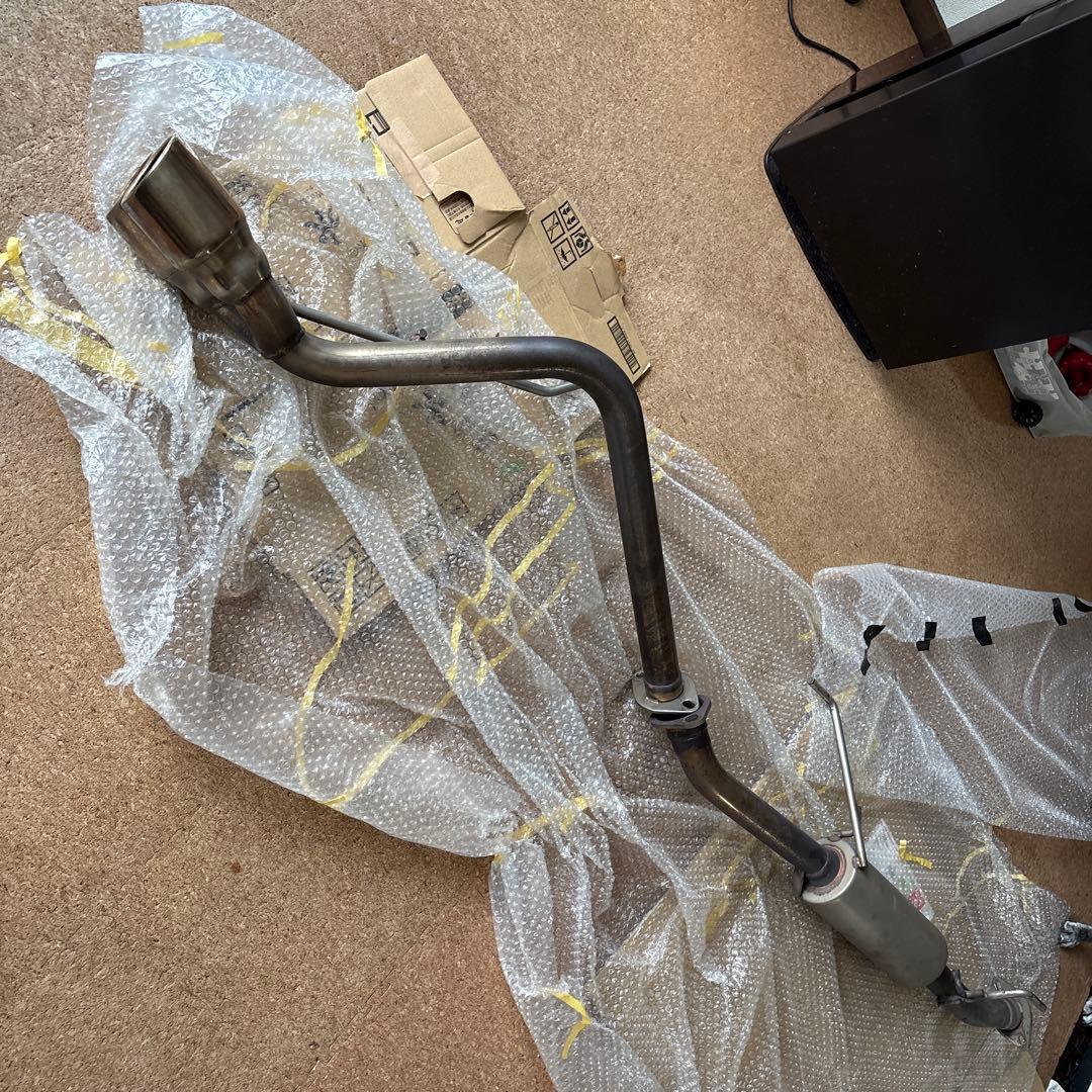 ド*ん様 エブリイワゴンDA64W ウィルズウィン2本出し マフラー