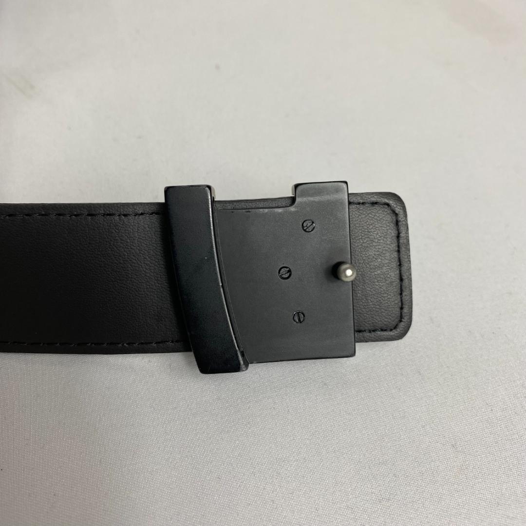 LOUIS VUITTON ルイヴィトン タイガ LV イニシャル ロゴ 黒