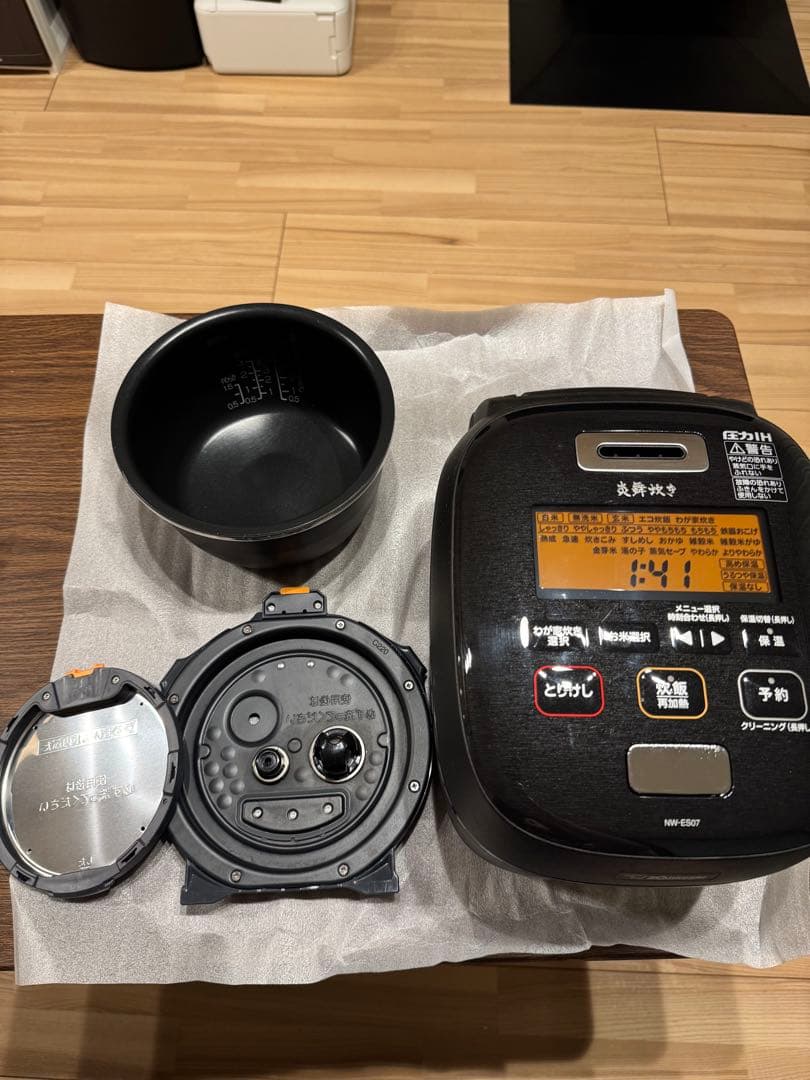 NW-ES07ブラック炊飯器 予約機能付き