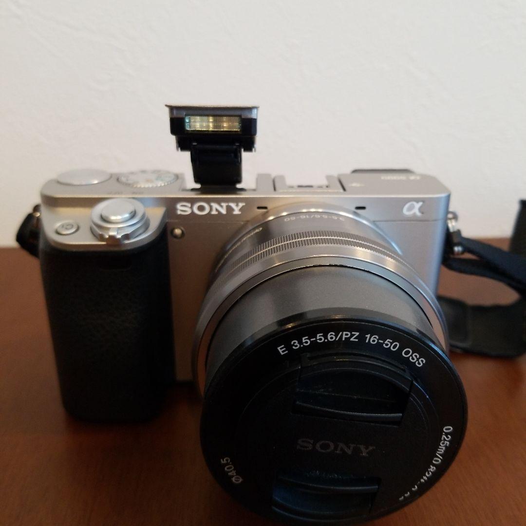 SONY α6000 ILCE-6000Lミラーレスカメラ16-50mmレンズ付