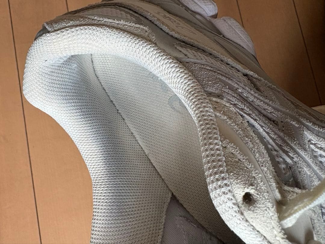 靴 asics GEL-NYC White/Cream