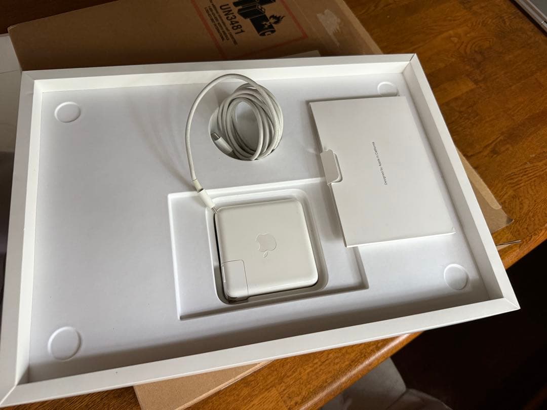 MacBook Pro 16インチ 2019 1TB 箱・充電器付き