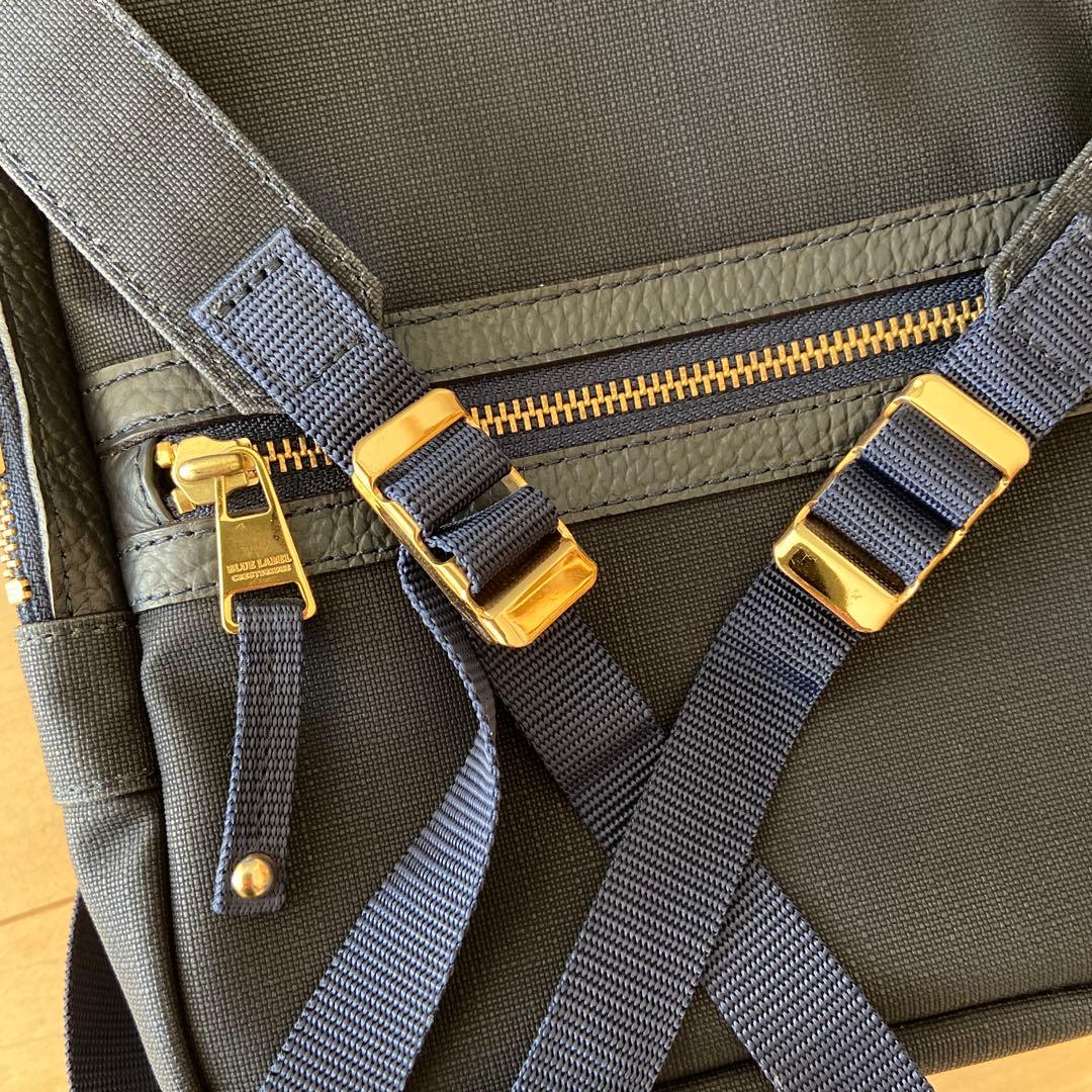BLUE LABEL CRESTBRIDGE ネイビーリュック