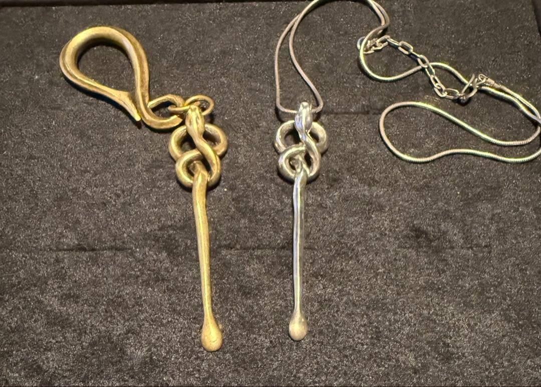 hyde着用　蛇耳掻き　ステルス　超激レア　colorゴールド　希少アイテム