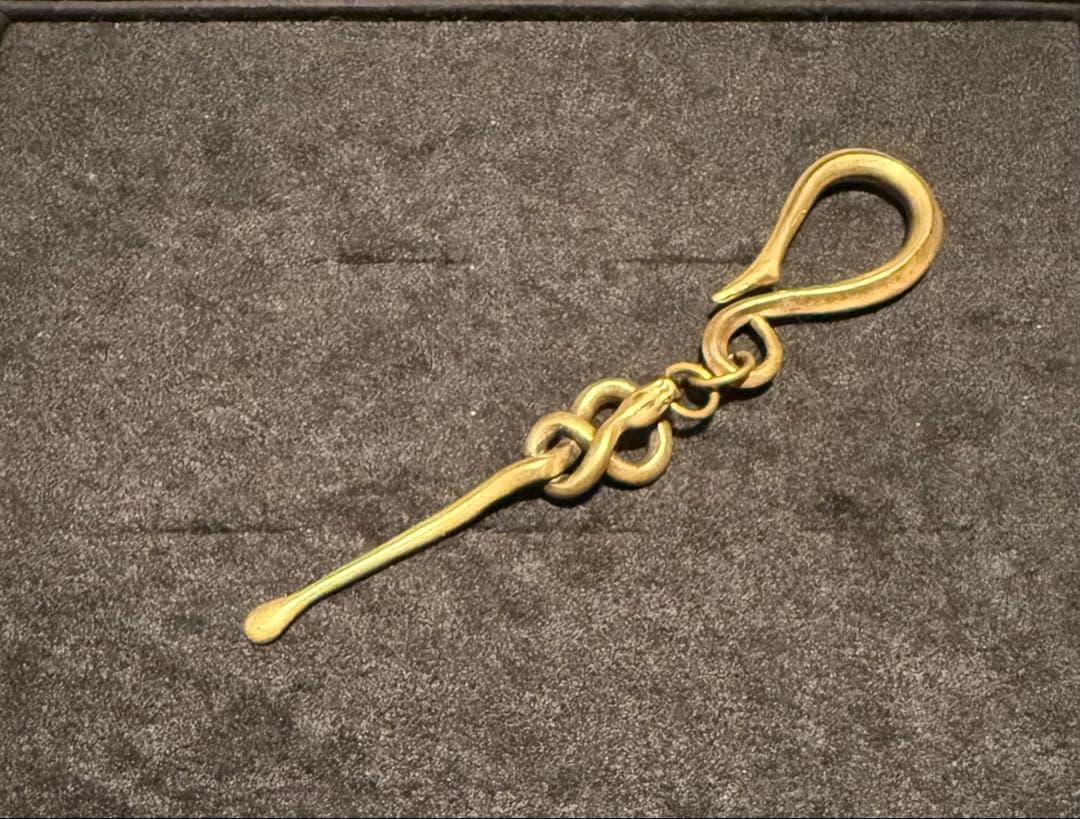 hyde着用　蛇耳掻き　ステルス　超激レア　colorゴールド　希少アイテム