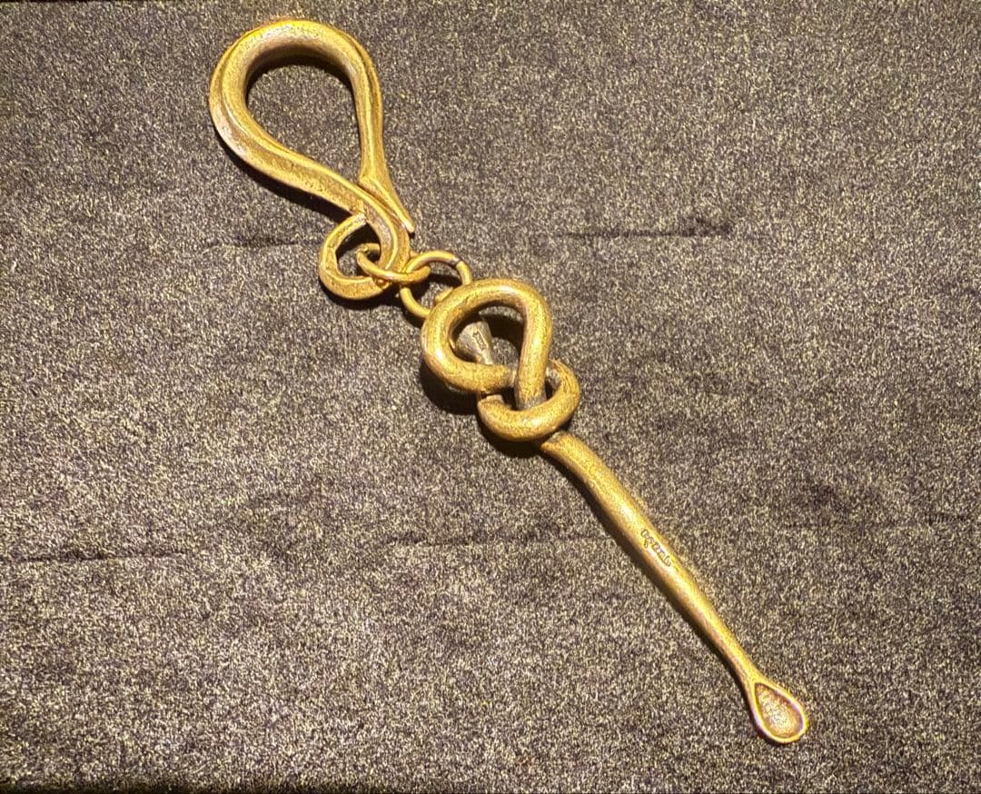 hyde着用　蛇耳掻き　ステルス　超激レア　colorゴールド　希少アイテム