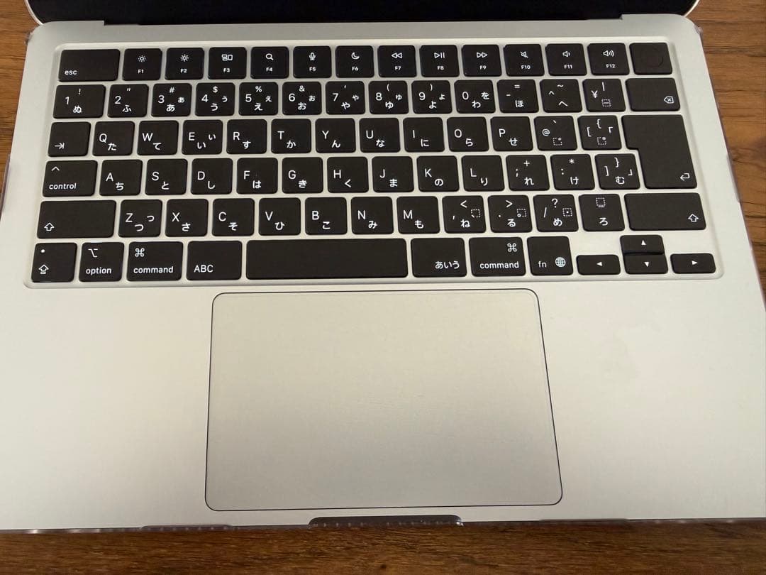 MacBook Air M4 スカイブルー　充放電回数5回