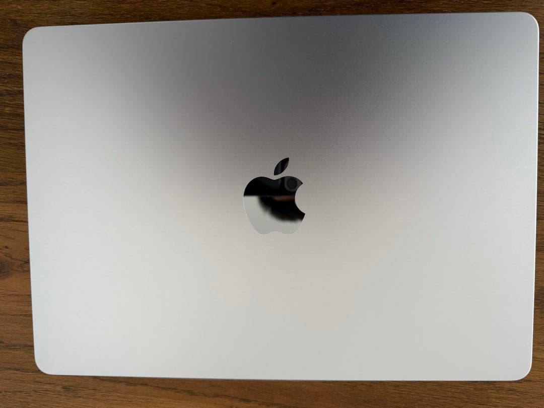 MacBook Air M4 スカイブルー　充放電回数5回