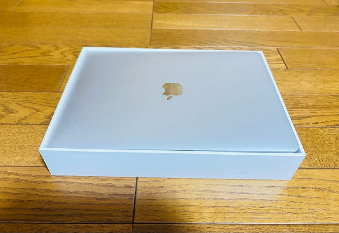 【美品！】MacBook Air 13インチ M1 16GB／512GB
