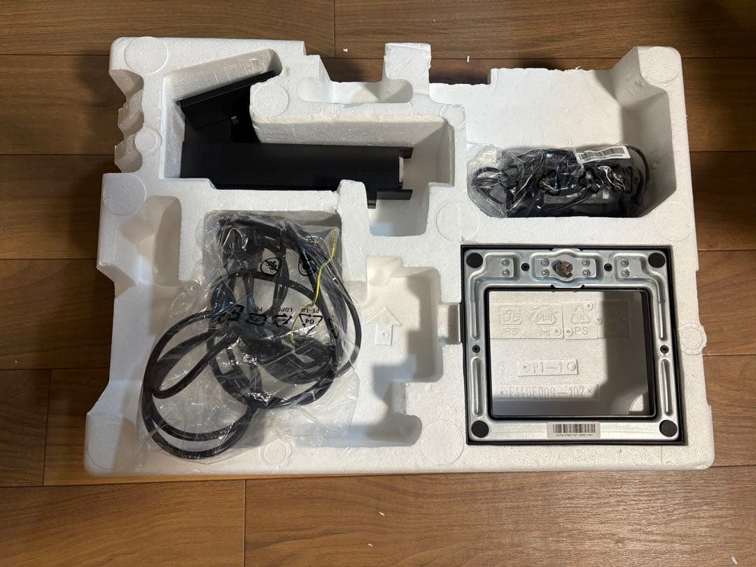 PH ILI P S モニター24インチ　綺麗な商品です