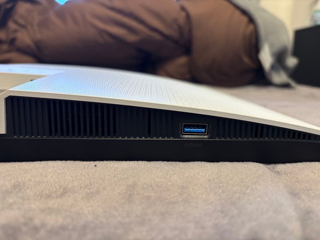 Dell S2722QC 27インチ4K モニター