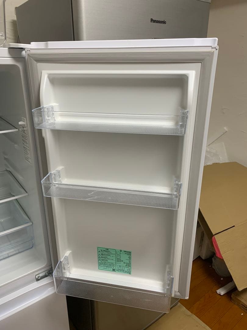 Hisense 冷蔵庫 ホワイト 3段