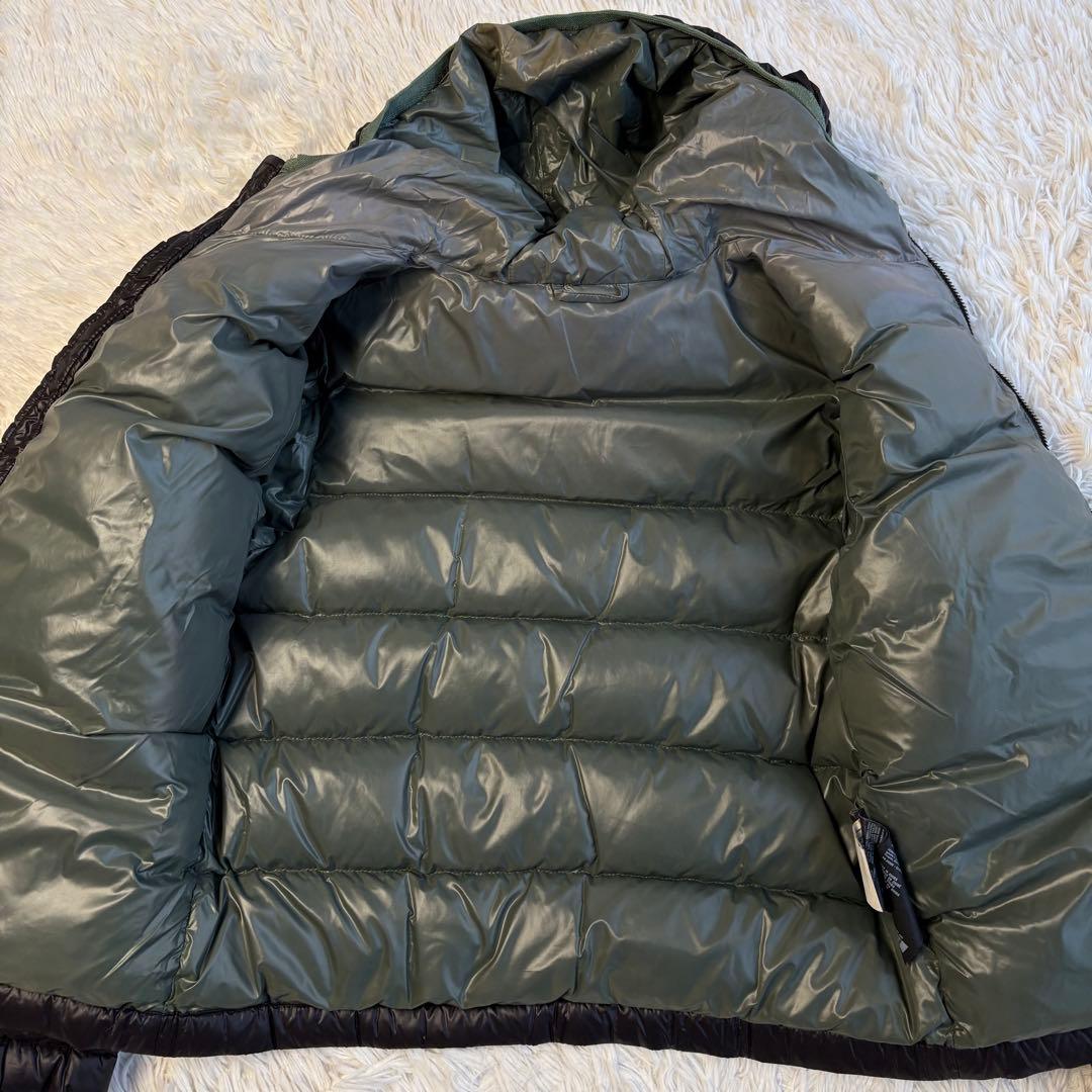 PRADA ダウンジャケット 三角ロゴプレート キッズ10 レディースXS相当