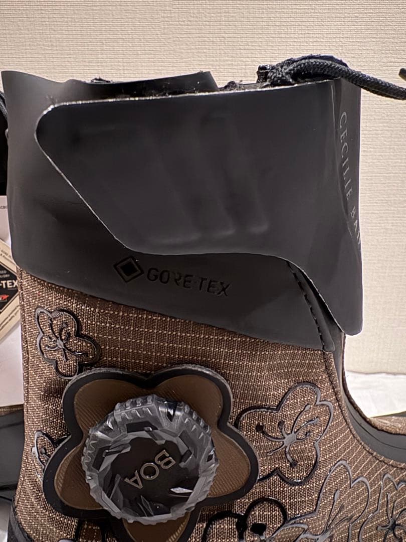 定価以下 未使用 THE NORTH FACE × セシリー ブーツ