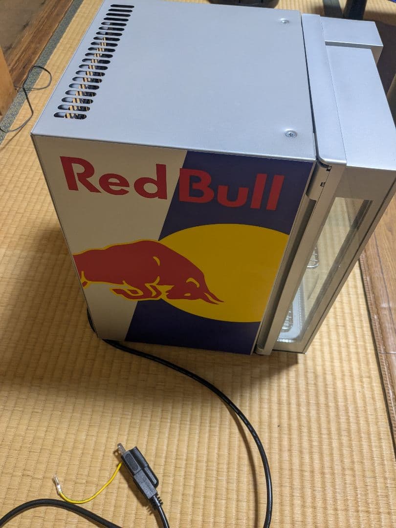 RedBull 冷蔵庫　最終値下げ