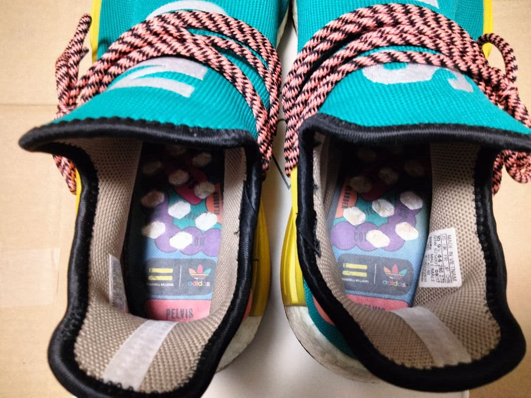 adidas NMD×Humanrace ファレルウィリアムス