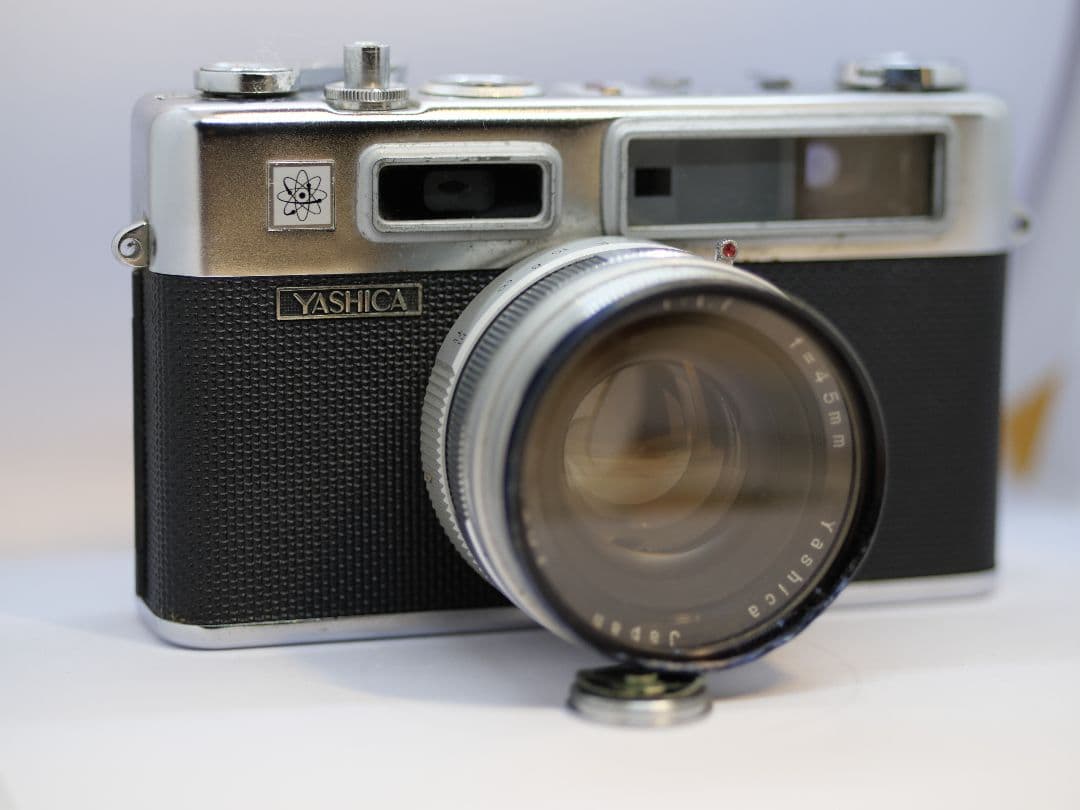 フィルムカメラ Yashica Yashinon-DX 45mm f/1.7