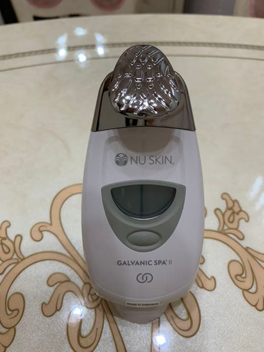 NUSKIN(ニュースキン)フェイス・スカルプ・ネック・デコルテケア