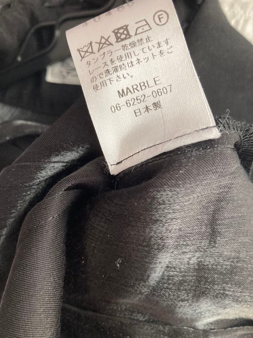 MARBLE カメオタイ付き後編み上げブラウス