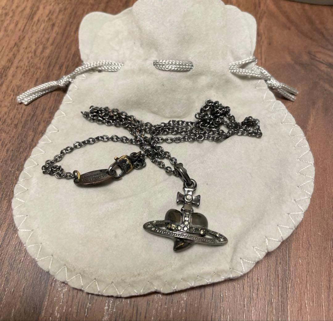 Vivienne Westwood ハート型ネックレス