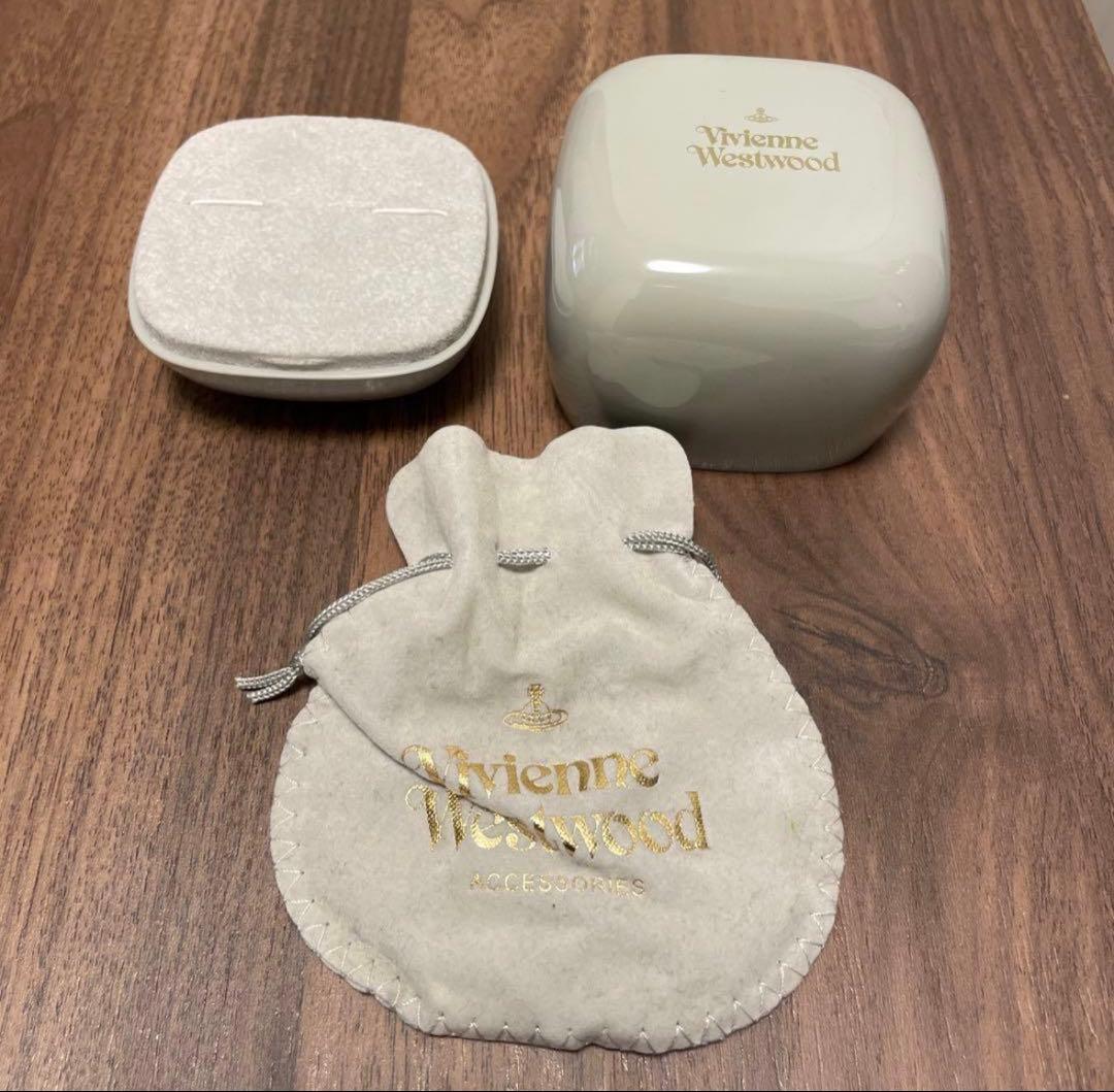 Vivienne Westwood ハート型ネックレス