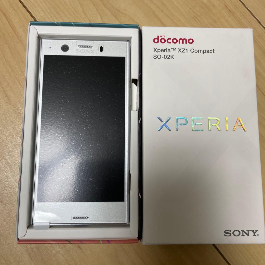 Xperia XZ1 Compact SO-02K シルバー
