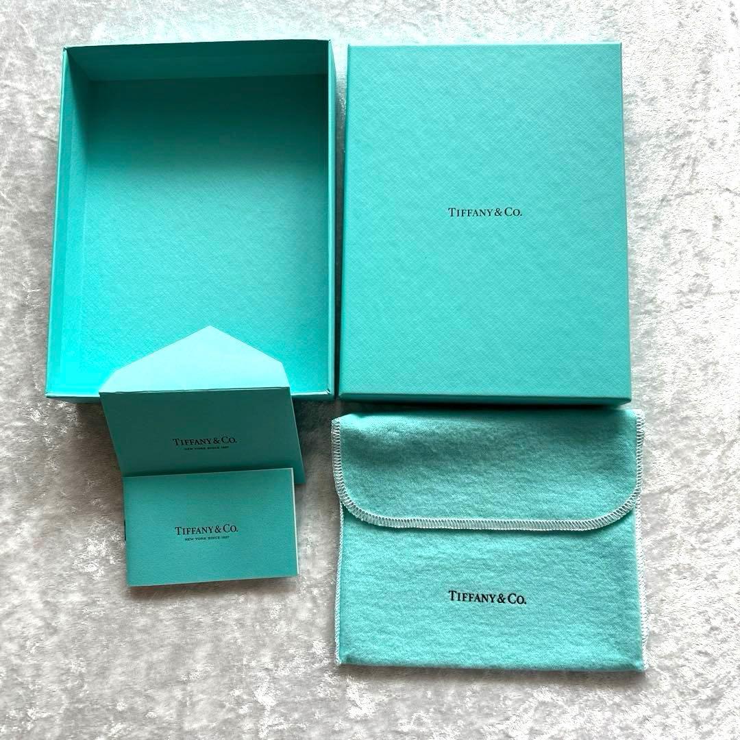 TIFFANY パスポートケース