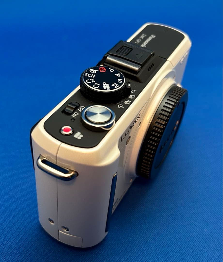 パナソニック DMC-GF1 ホワイト ボディ