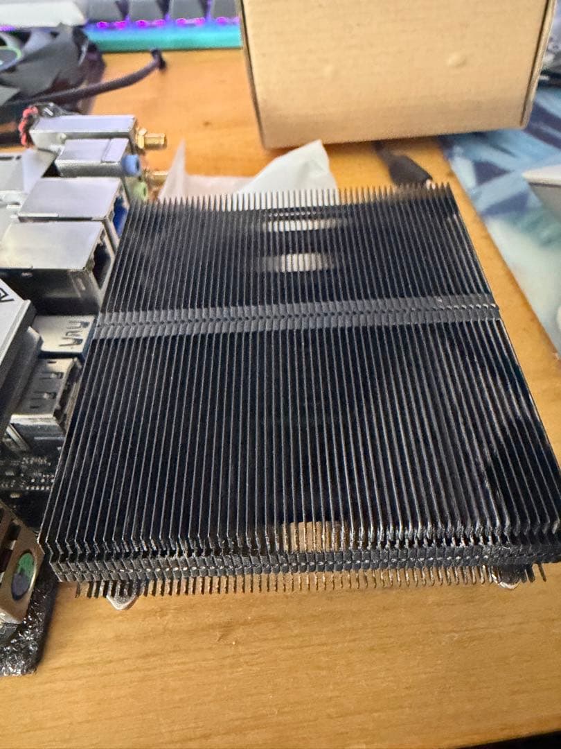 マザーボード ASRock Z490M-ITX/ac + Core i5 10400