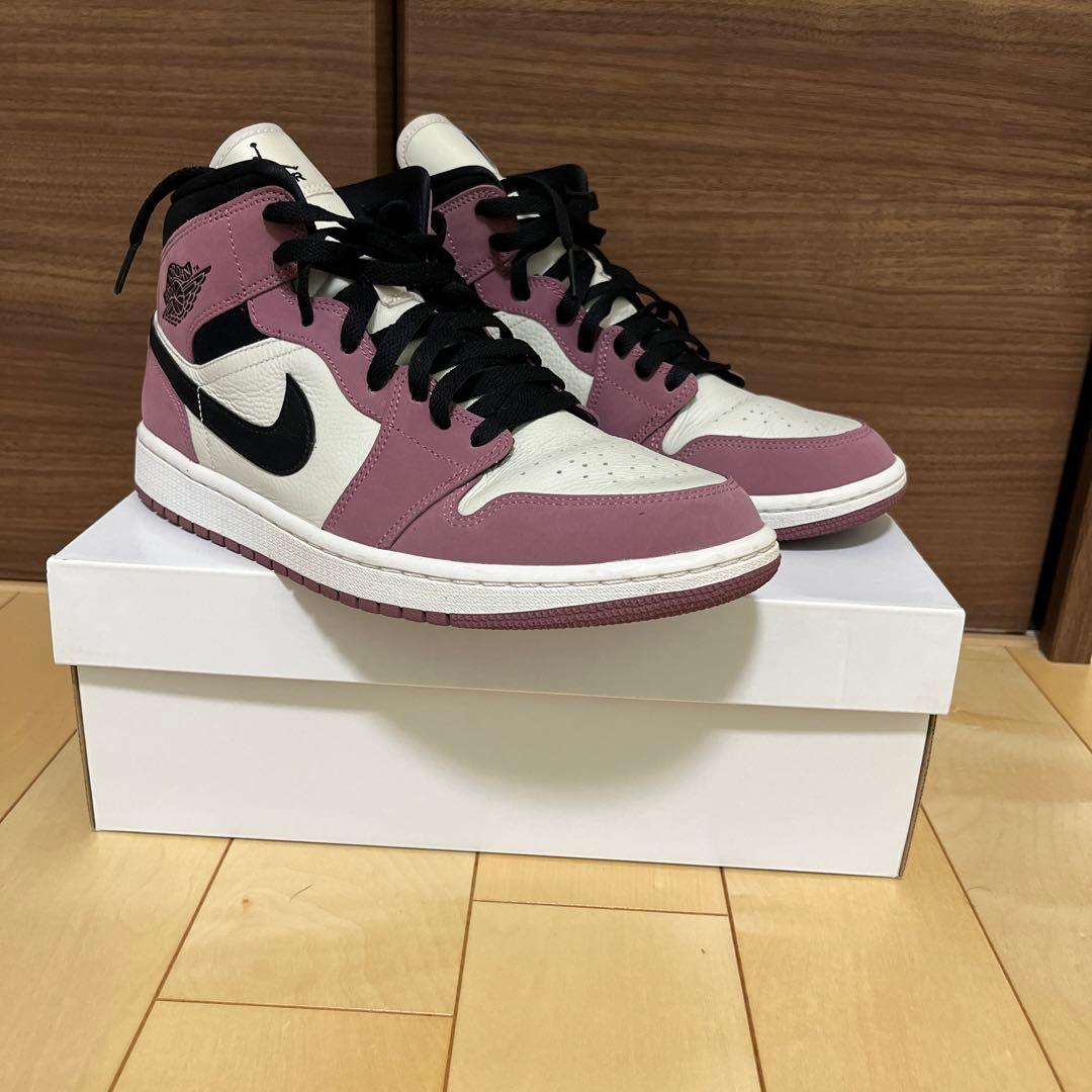 靴 Nike WMNS Air Jordan 1 Mid \"Berry Pink\"