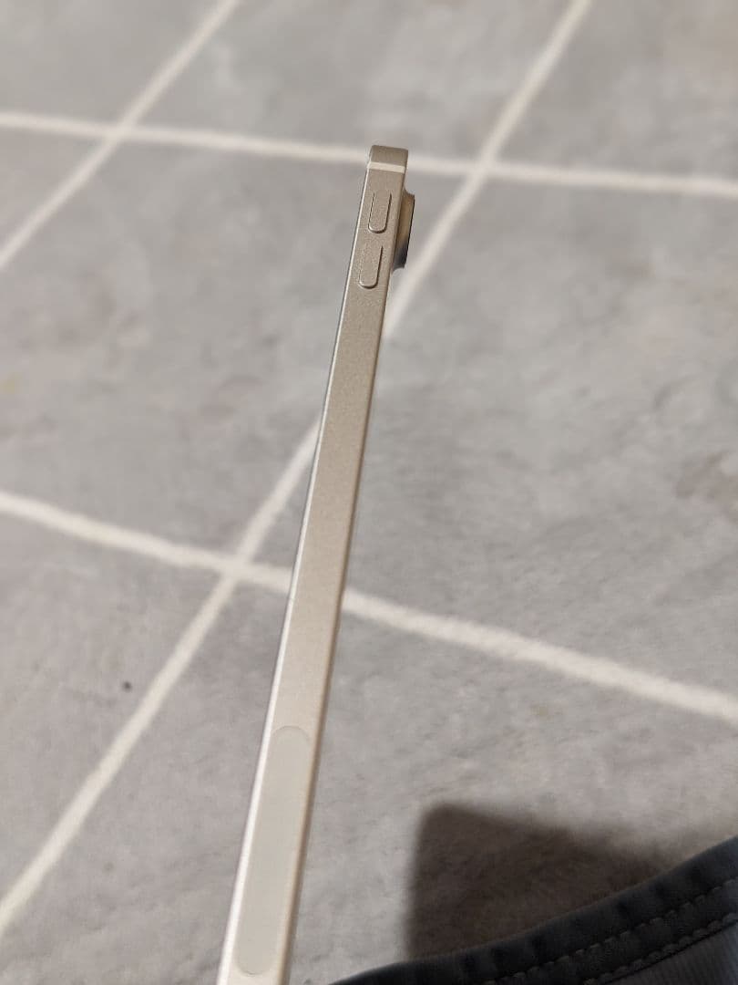 n*e様 Apple iPad Air 第5世代 256GB WiFi+セルラー