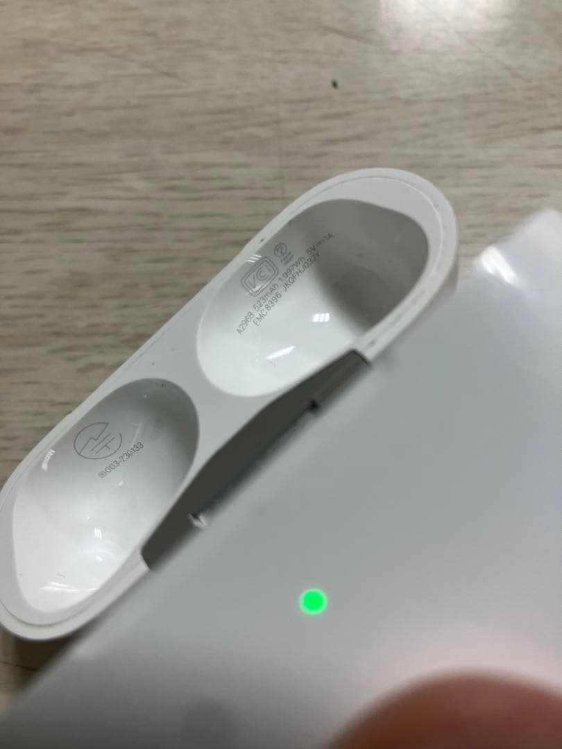 美品！Air Pods pro(第2世代)本体のみ USB-C仕様