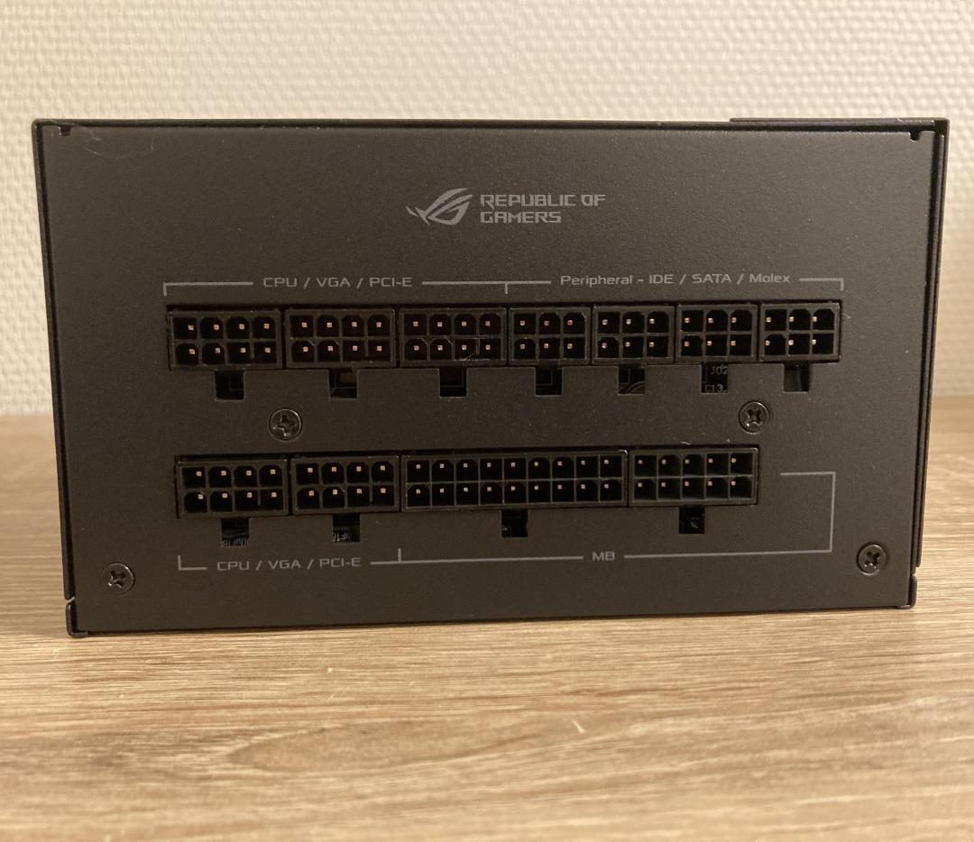 【5ヶ月使用】Asus Rog Strix 1000w Gold 電源ユニット