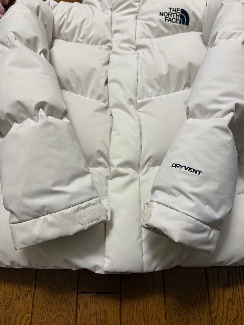 希少ノースフェイス　フリームーブダウンジャケット グレーホワイト　Mサイズ