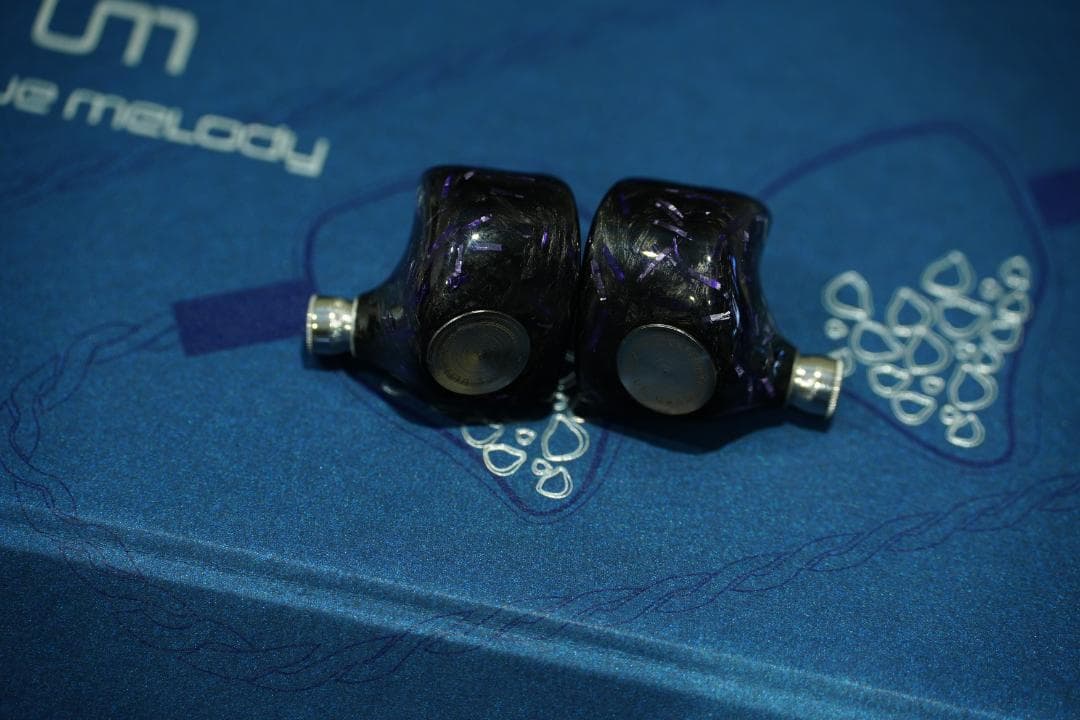 Unique Melody Max OBC骨伝導 + DD + BA + EST