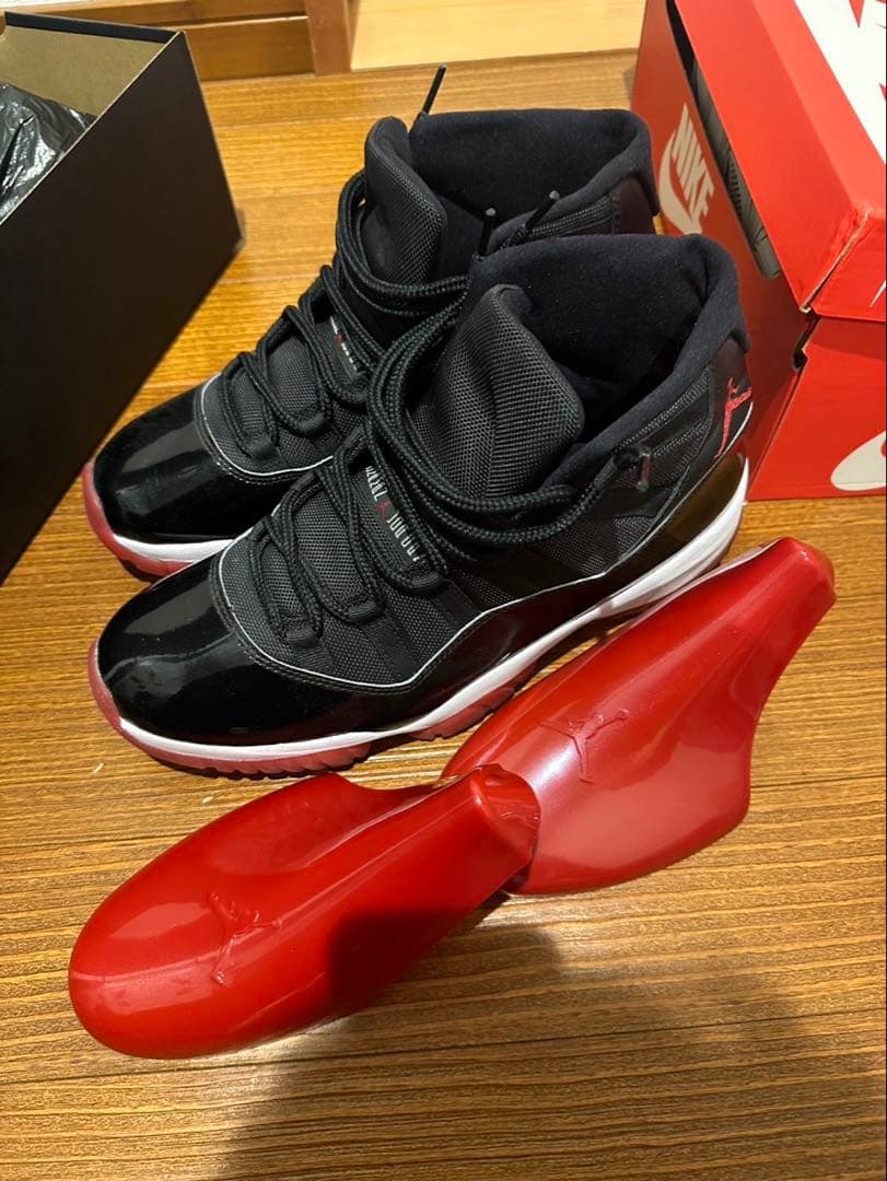 Nike Air Jordan 11 ブラック/レッド 12