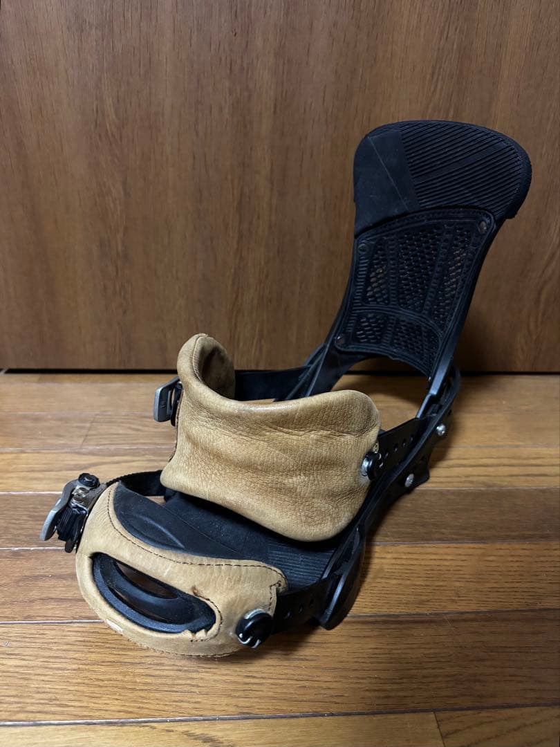 Burton MALAVITA Leather Mサイズ Re:flex