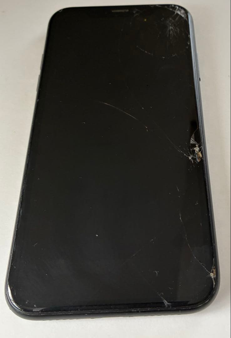 Apple iPhone XR ブラック 画面ひび割れ　ジャンク品