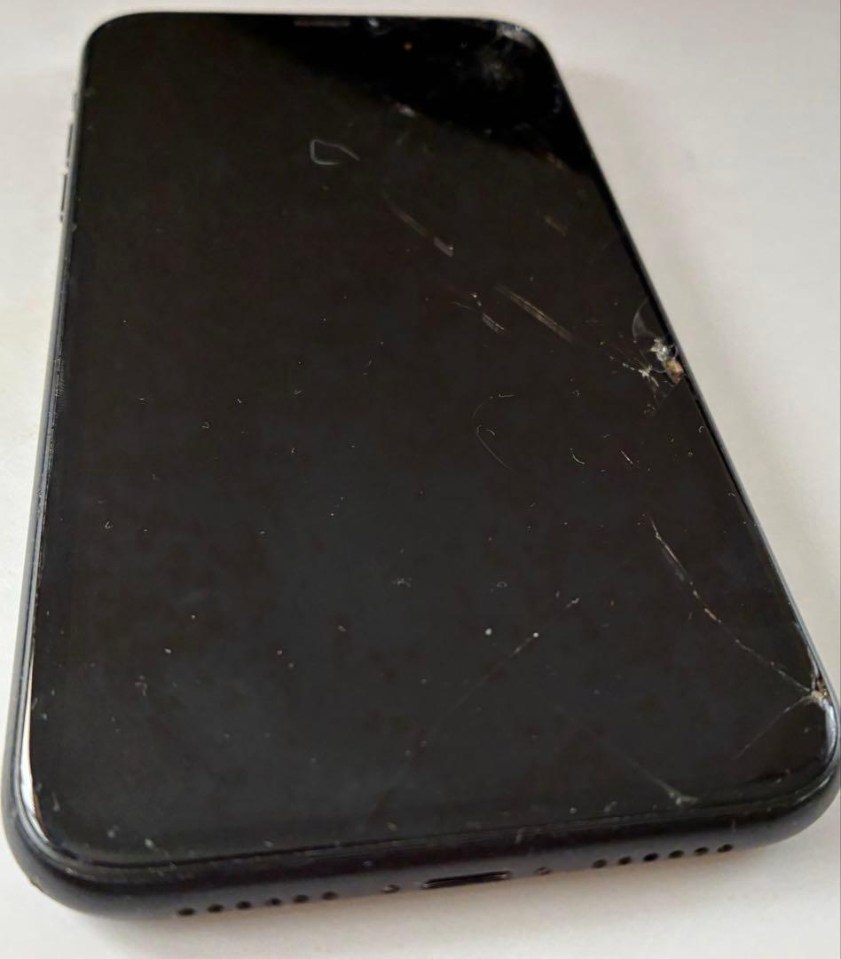 Apple iPhone XR ブラック 画面ひび割れ　ジャンク品