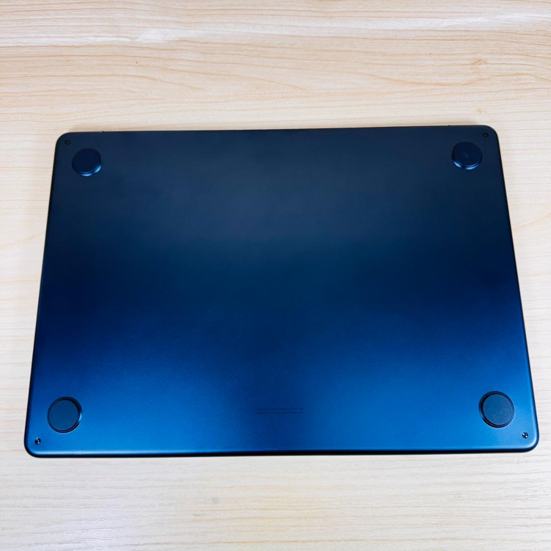 P311 未使用に近い Apple MacBook Air M2 13inch