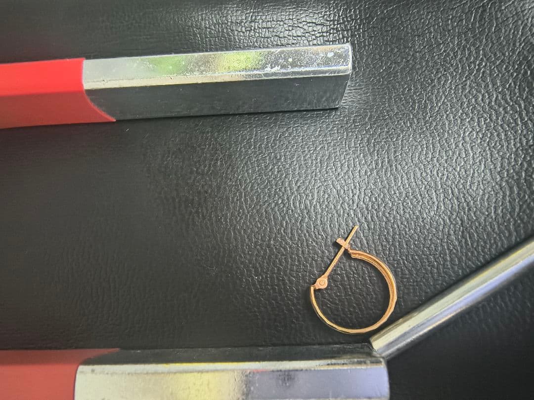 ✨K18✨刻印あり✨ピアス✨0.52g